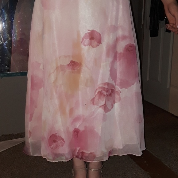 Tea Lenth Dress - Picture 2 of 4